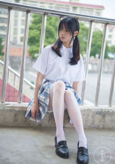 同在屋檐下免费观看全集