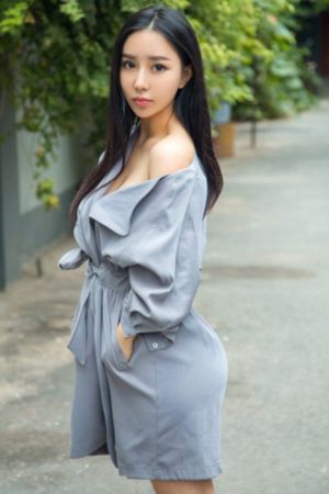 大学情侣周末住情侣酒店