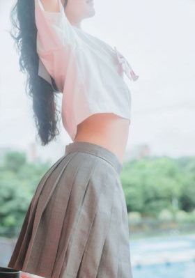 迷人的保姆.